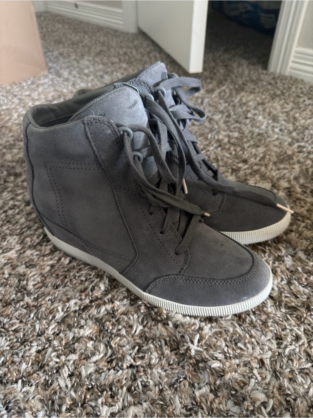 Sorel Out 'N About Wedge high-top sneakers in grey size 9.5